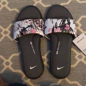 Nike Women’s Ultra Comfort Sandals